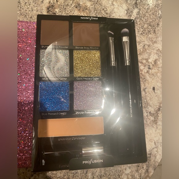 Profusion Eyes glam eyeshadow palettes - Picture 2 of 4